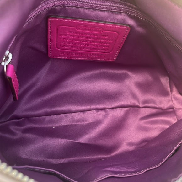 COACH Daisy Spectator Leather Swingpack - Picture 6 of 7